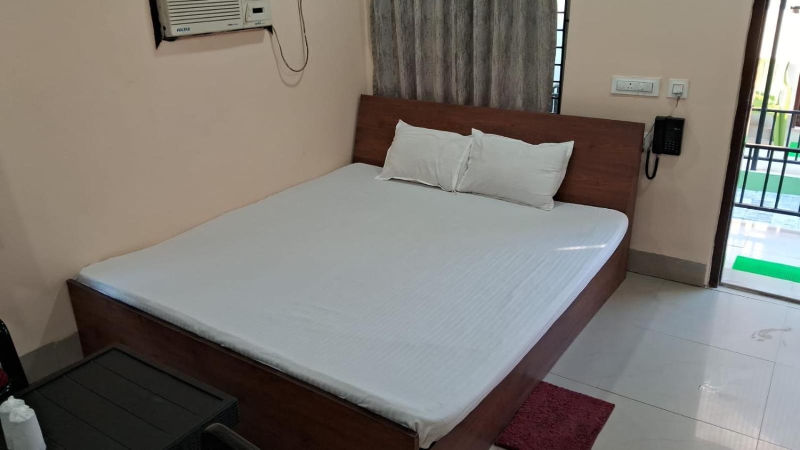 New Mouchak Hotel & Resorts Tajpur Esterno foto