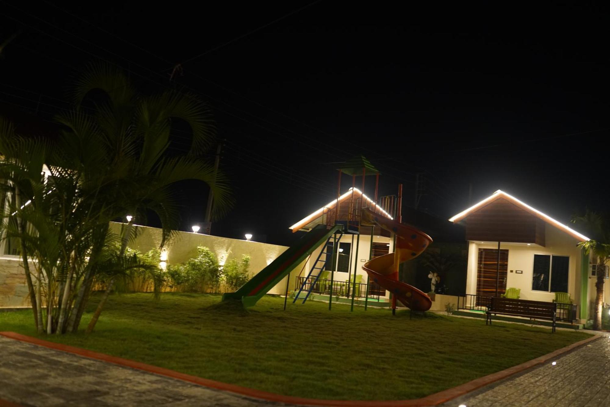 New Mouchak Hotel & Resorts Tajpur Esterno foto
